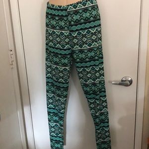 LA12ST Leggings women’s Size L NWOTGreen/Black